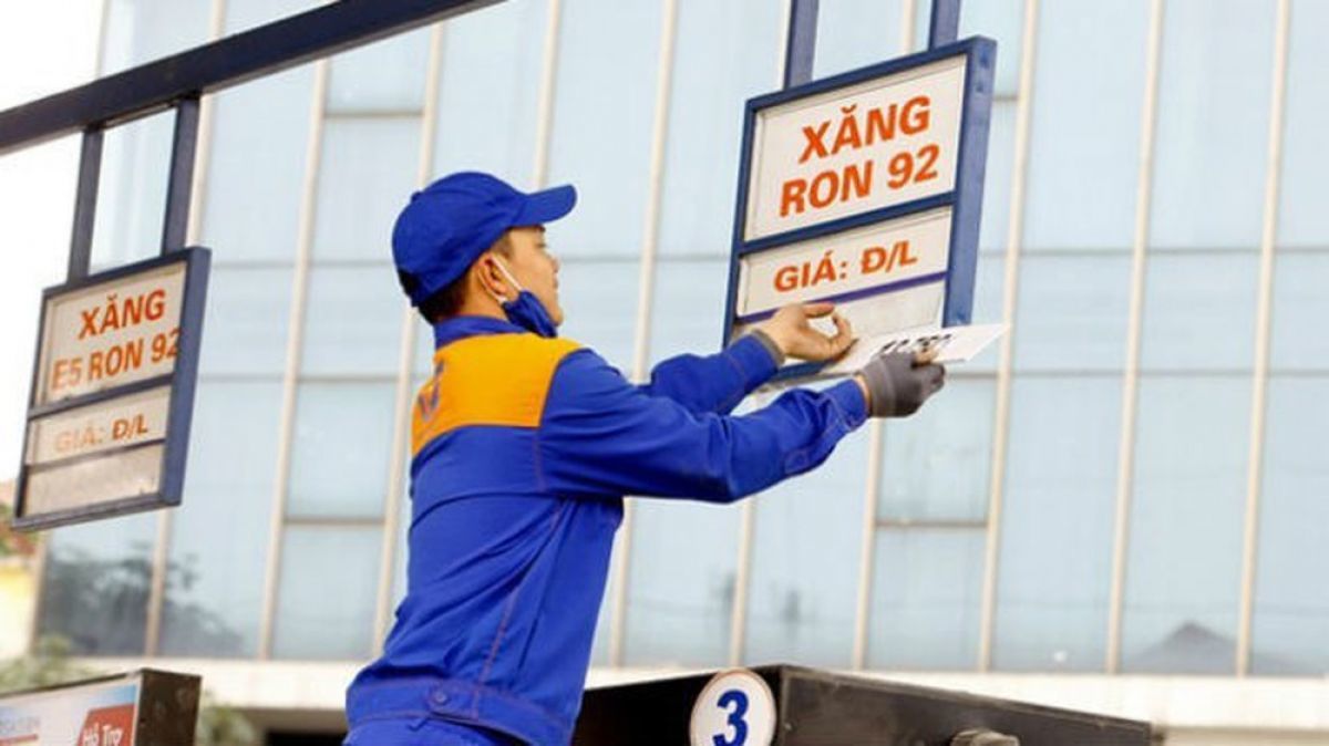 Từ 15h hôm nay, giá xăng dầu đồng loạt tăng